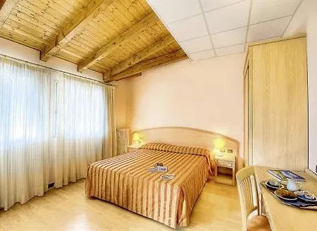 Hotel Dei Fiori 3*