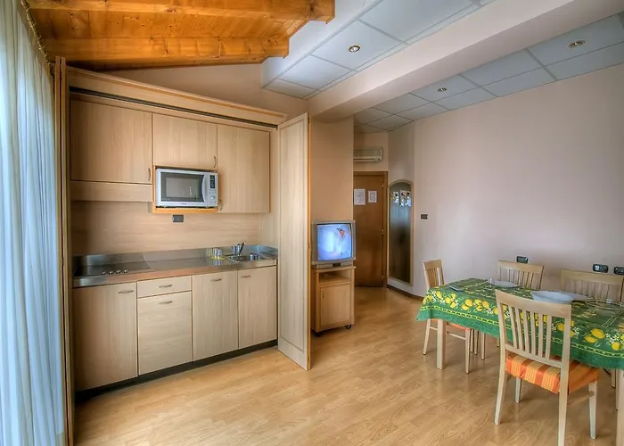 Dei Fiori באוונו